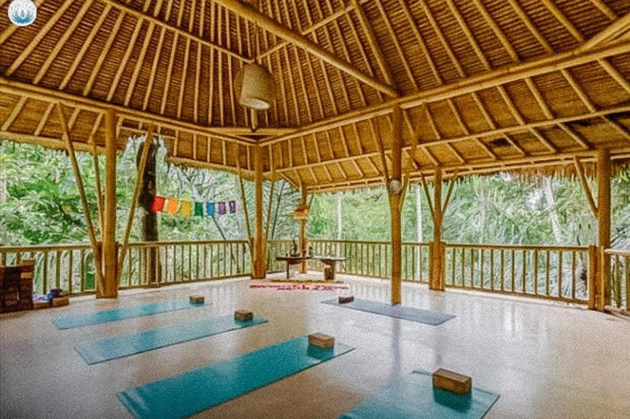 Shanti Toya Ashram Mambat Eksteriør billede
