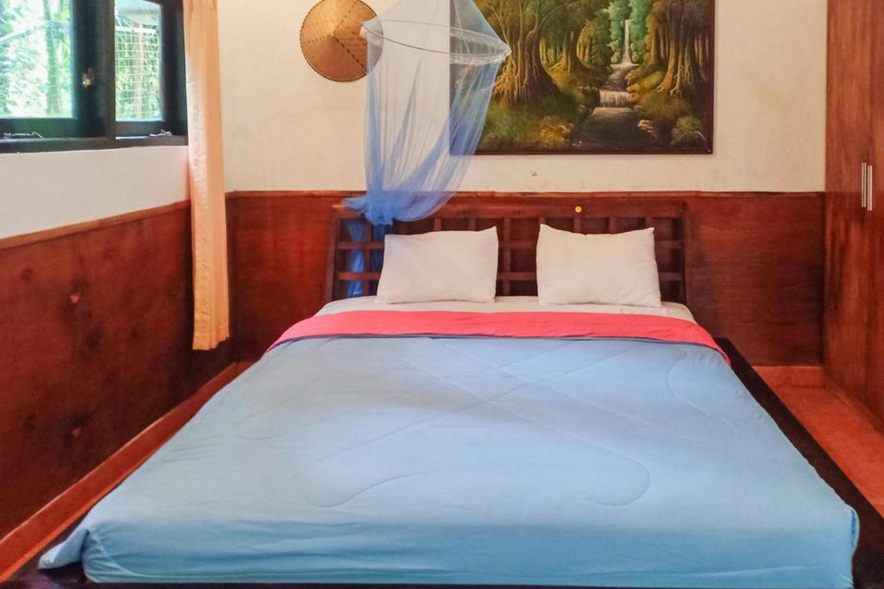Shanti Toya Ashram Mambat Eksteriør billede